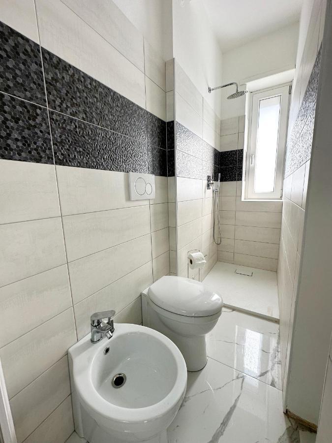 Wh - Cuore Home - Attico Monolocale Con Parcheggio Gratuito - 5 Minuti Dal Centro - Wifi San Remo Exterior foto
