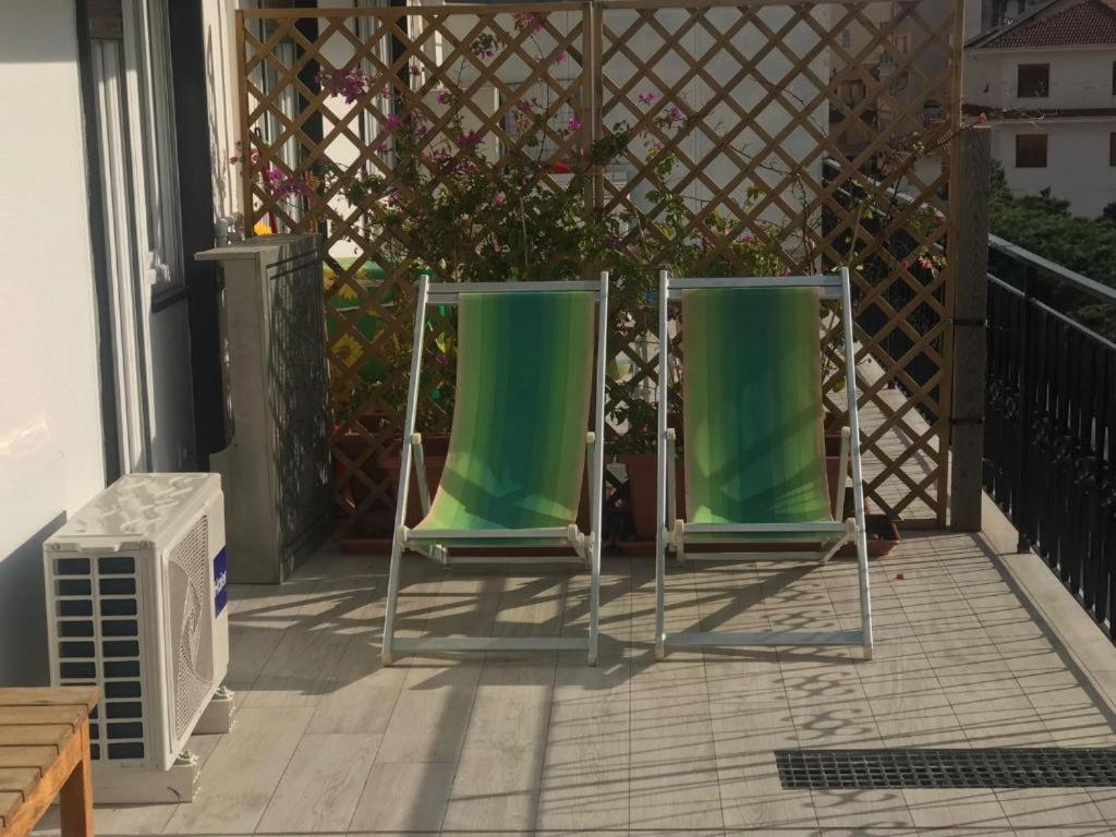 Wh - Cuore Home - Attico Monolocale Con Parcheggio Gratuito - 5 Minuti Dal Centro - Wifi San Remo Exterior foto