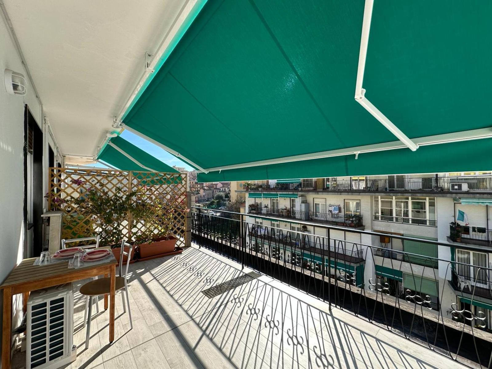 Wh - Cuore Home - Attico Monolocale Con Parcheggio Gratuito - 5 Minuti Dal Centro - Wifi San Remo Exterior foto